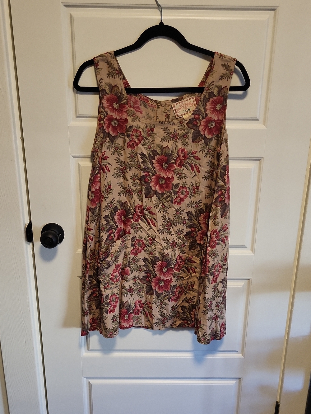 Floral Sleeveless Blazer-Style Jacket in Beige and Pink
